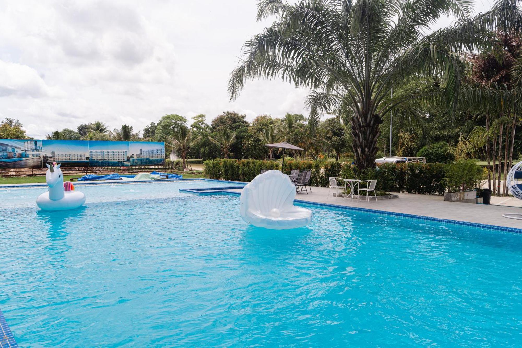 Baan Suan Khun Ta And Golf Resort Ubon Ratchathani Esterno foto