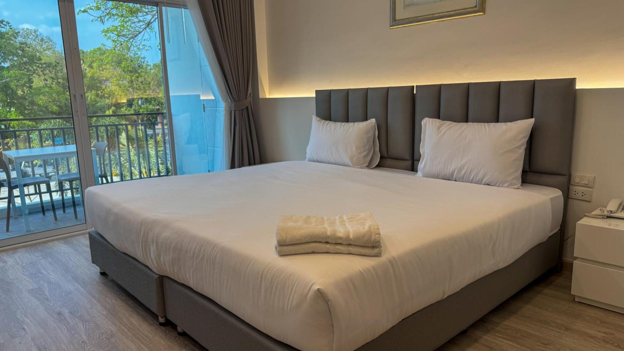 Baan Suan Khun Ta And Golf Resort Ubon Ratchathani Esterno foto
