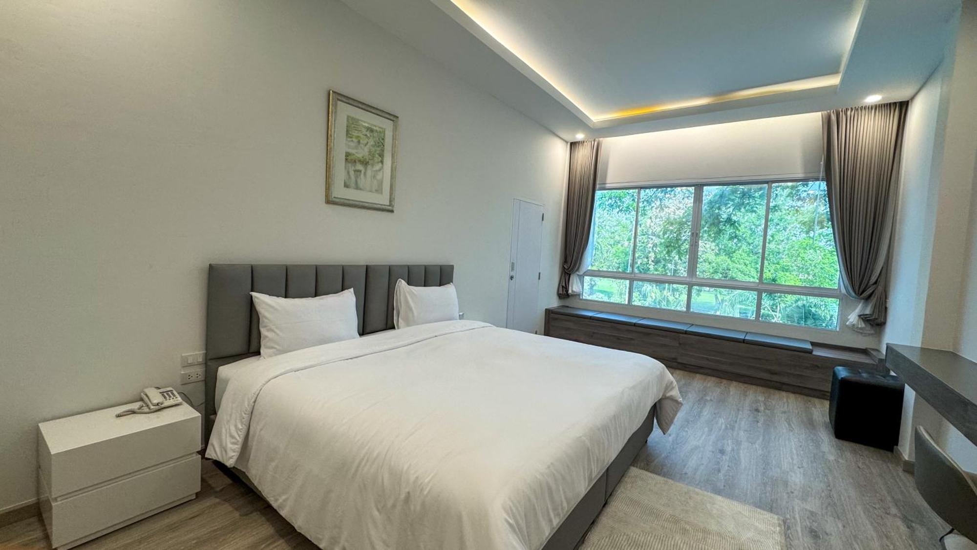 Baan Suan Khun Ta And Golf Resort Ubon Ratchathani Esterno foto