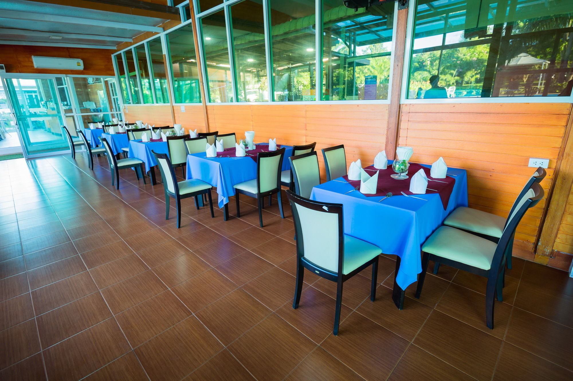 Baan Suan Khun Ta And Golf Resort Ubon Ratchathani Esterno foto